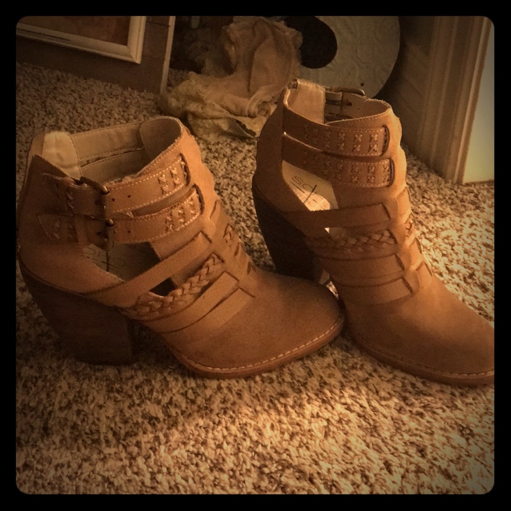 Soho cobbler booties eliat Worn twice size 8